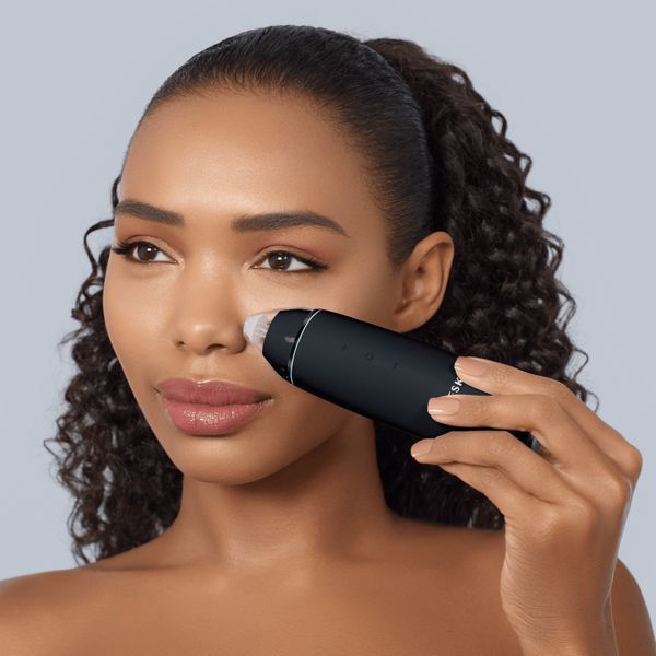 Мікродермабразійний пристрій для видалення чорних цяток GESKE MicroDermabrasion Blackhead Remover 7в1 black HB0566 фото