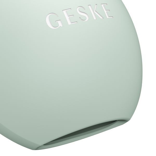 Пристрій для збільшення обʼєму губ GESKE Lip Volumizer&Booster 4в1 Small green HB0223 фото