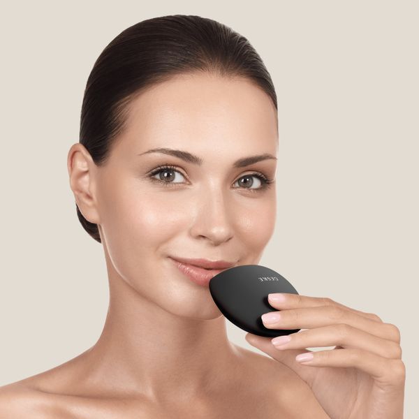 Пристрій для збільшення обʼєму губ GESKE Lip Volumizer&Booster 4в1 Big gray HB0224 фото