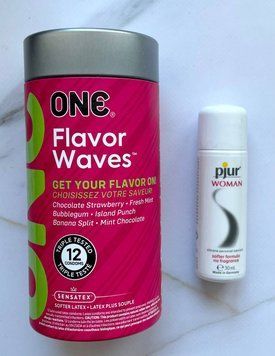 Набор ONE Flavor Waves 12 шт. + Смазка на силиконовой основе pjur Woman 30 мл SOS1945 фото