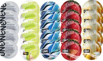 Набір з 25 шт ONE Extra Strong + ONE Color + ONE Fresh Mint + ONE Chocolate Strawberry + ONE Banana Split SOS8278 фото