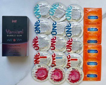 Комплект 19 шт ONE Classic, Super Sensitive,Color Sensations , Extreme ribs, Tattoo Touch - Pasante Warming +Intt Vibration Bubble Gum (15 мл) SOS1748 фото
