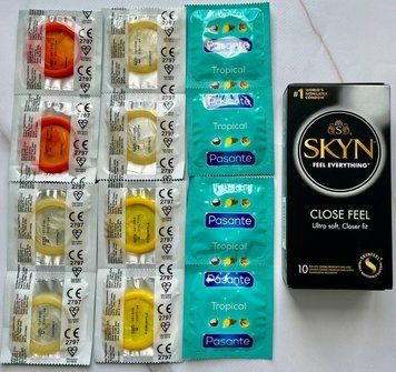 Набір Skyn Close Feel 10 шт + Pasante Tropical 12 шт SOS3034 фото
