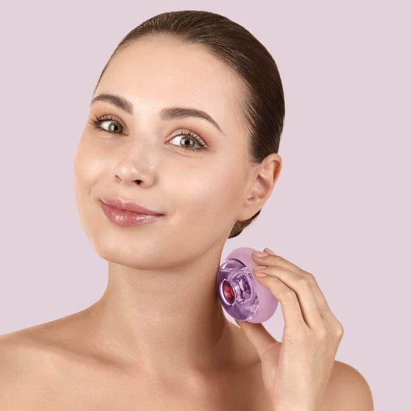 Масажер для обличчя та тіла GESKE Sonic Cool&Warm Face and Body Massager 9в1 pink HB0280 фото