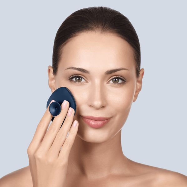 Щітка для обличчя GESKE Facial Brush 4в1 з тримачем midnight HB0056 фото