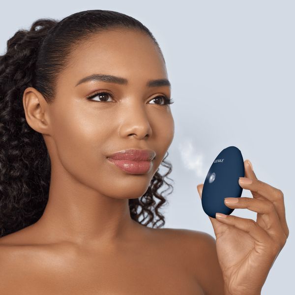 Электронный освежитель для увлажнения лица GESKE Facial Hydration Refresher 4в1 midnight HB0166 фото