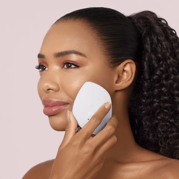 Ультразвуковая маска тепло и холод GESKE Sonic Warm & Cool Mask 9 в 1 starlight HB0099 фото