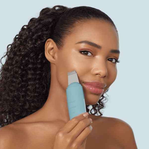Мікрострумовий скрабер для шкіри та усунення чорних точок GESKE MicroCurrent Skin Scrubber&Blackhead Remover 9в1 turquoise HB0147 фото