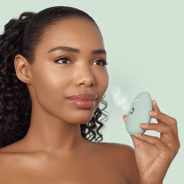 Электронный освежитель для увлажнения лица GESKE Facial Hydration Refresher 4в1 green HB0173 фото
