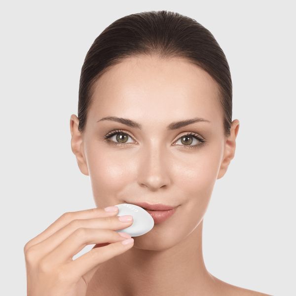 Пристрій для збільшення обʼєму губ GESKE Lip Volumizer&Booster 4в1 Small white HB0222 фото
